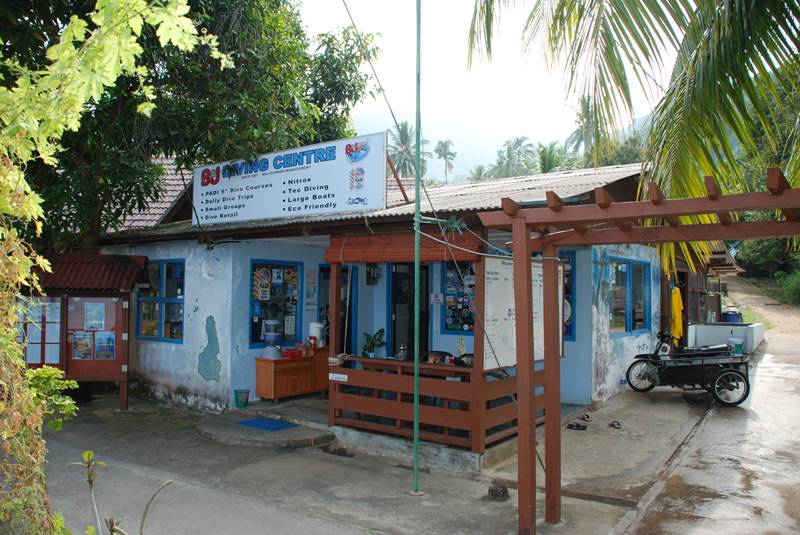 B J Dive Center Tioman | RUSHKULT