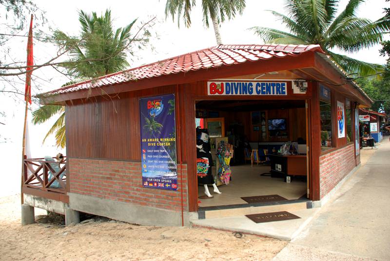 B J Diving Centre Tioman Malaysia 2 | RUSHKULT