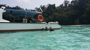 boat dive tioman islands