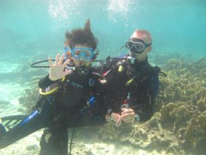 bonaire scuba divers