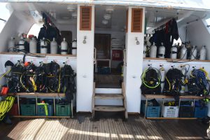 dive deck