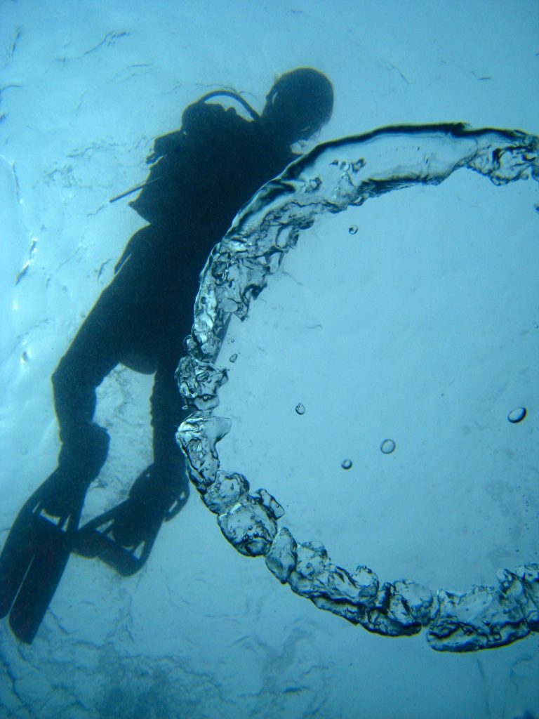 diver 4 in bubble RUSHKULT