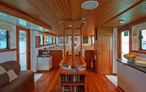 interior astrea