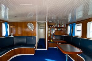 liveaboard thailand interior