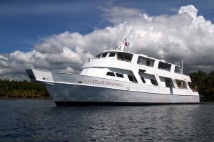 philippines  liveaboard boat