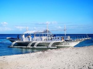 scuba dive boat Malapascua