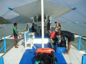 scuba dive boat palawan